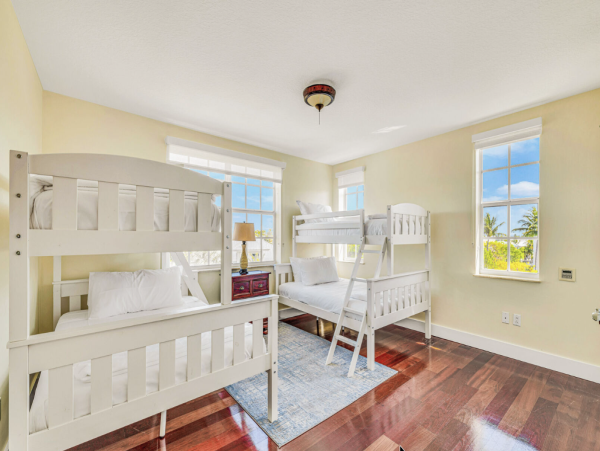 Luxurious Penthouse with Ocean Views in Islamorada